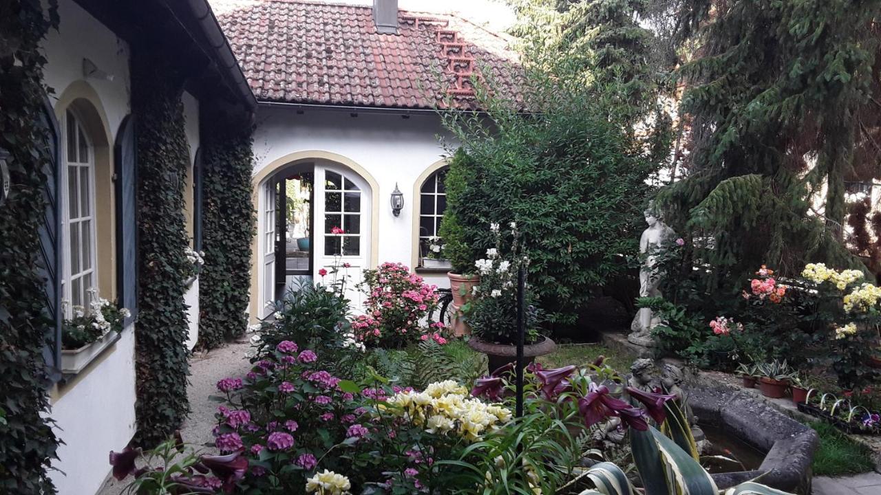 Hotel-Restaurant Bergmuehle Neudrossenfeld Buitenkant foto